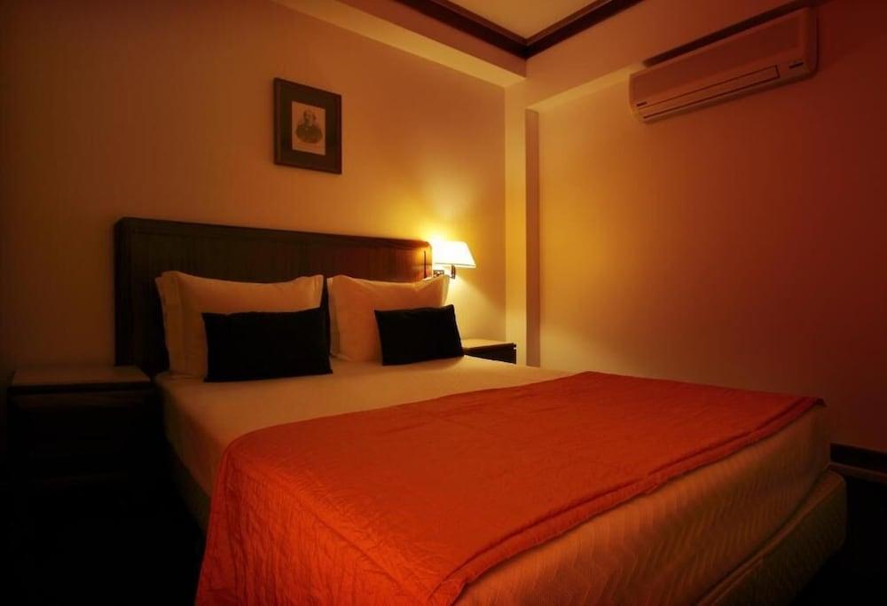 Galeria Suite Hotel Aveiro Kültér fotó