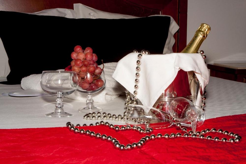 Galeria Suite Hotel Aveiro Kültér fotó