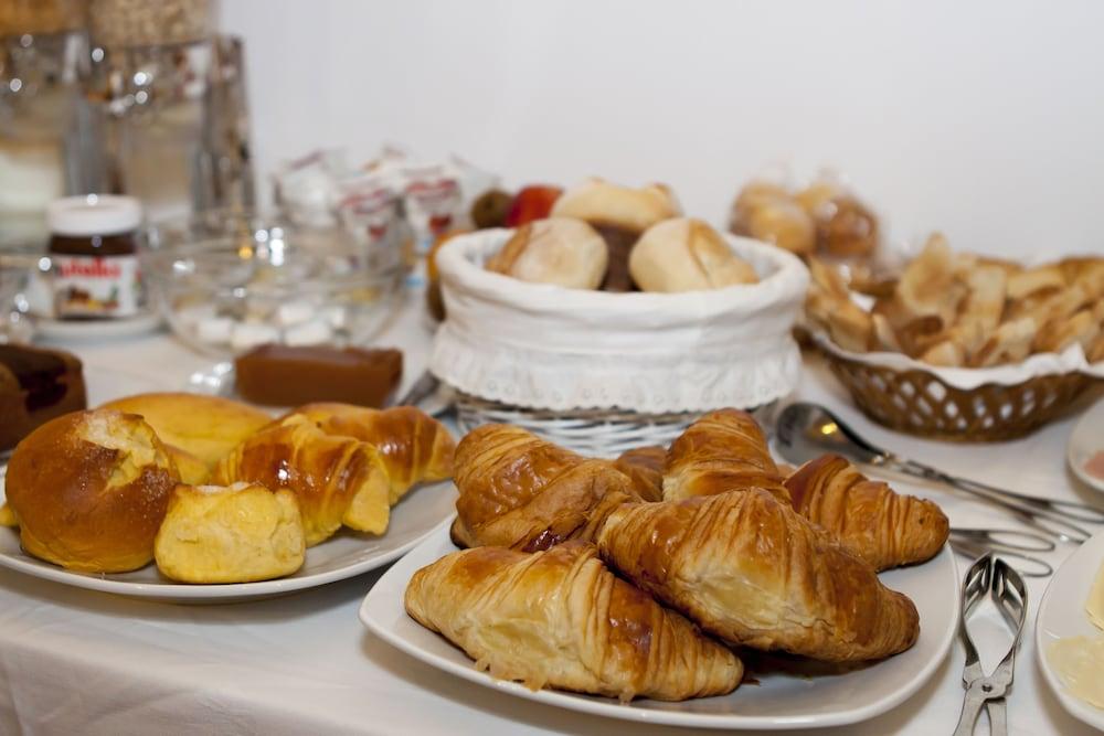Galeria Suite Hotel Aveiro Kültér fotó