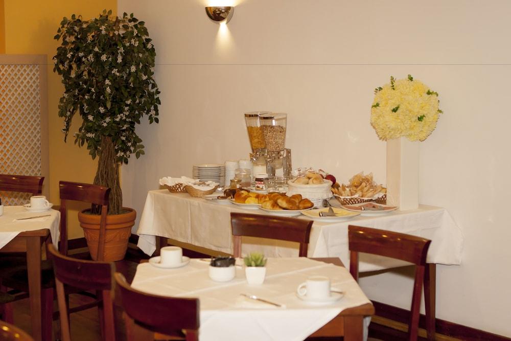 Galeria Suite Hotel Aveiro Kültér fotó
