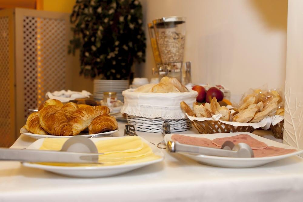 Galeria Suite Hotel Aveiro Kültér fotó