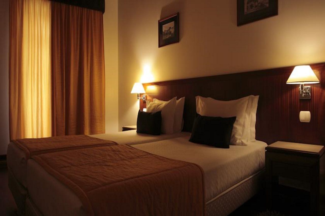 Galeria Suite Hotel Aveiro Kültér fotó